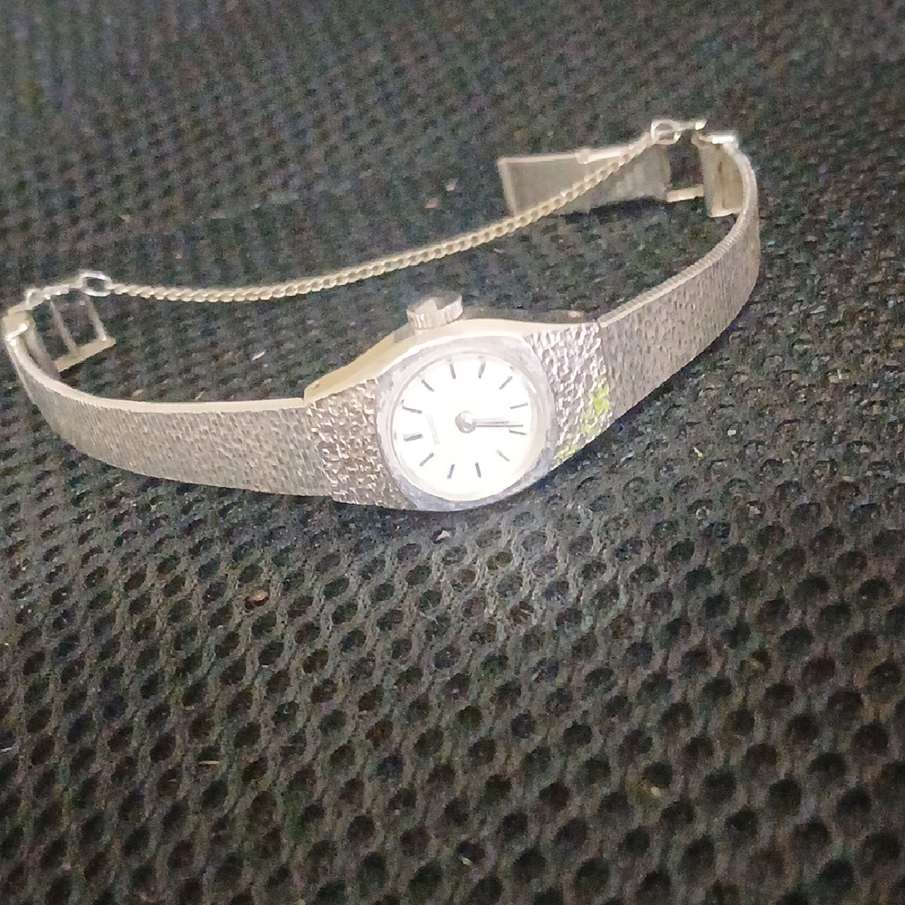 Elegant Silver Women's Watch
